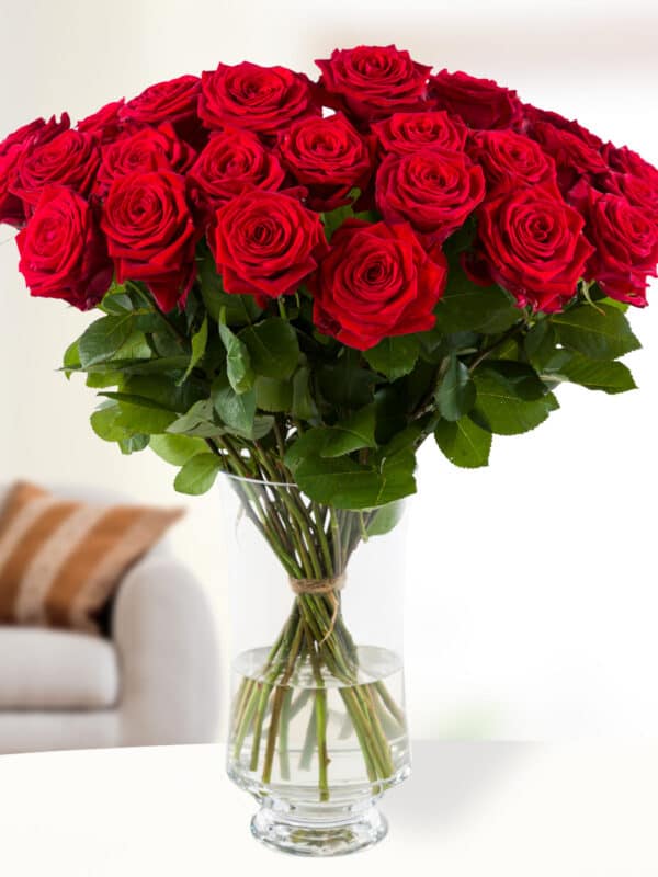 30 rode rozen - Red Naomi bezorgen