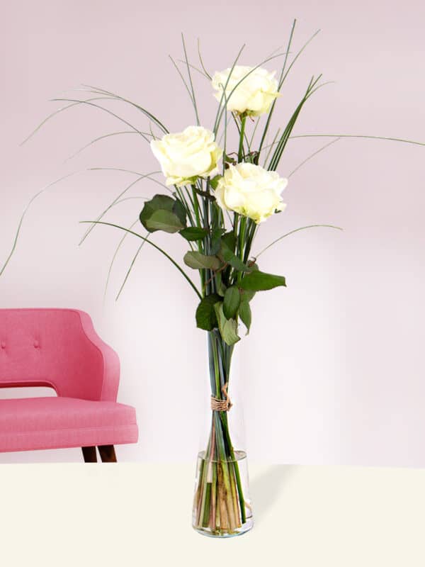 Drie witte rozen