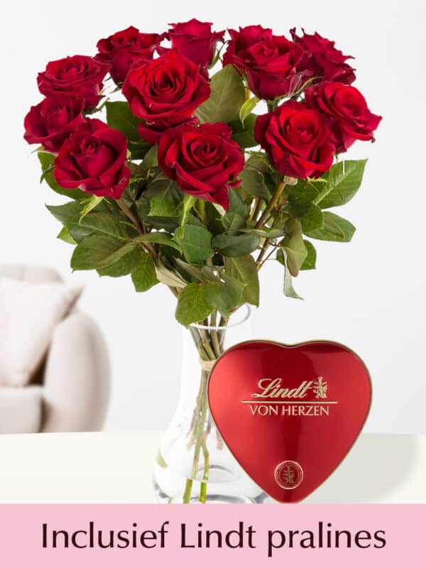 Valentijnsboeket - 12 rode rozen EverRed - Incl Lindt hart bezorgen