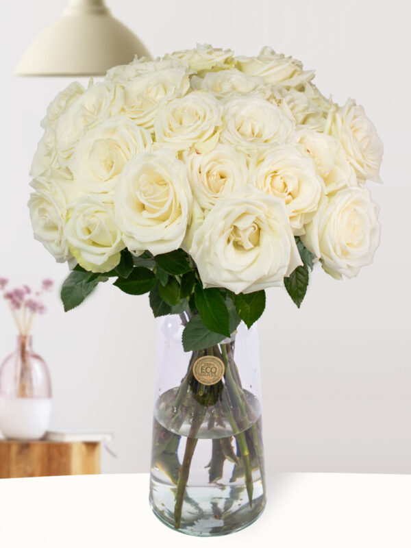 25 witte rozen - Snowstorm bezorgen