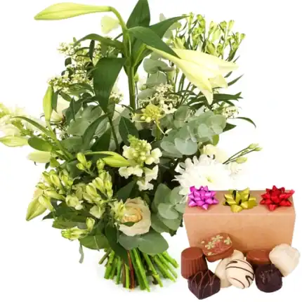 Witte pluk bloemen + 300 gram bonbons