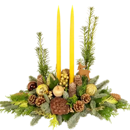 Tafelkerststuk ca. 65cm met 2 goud gele kaarsen